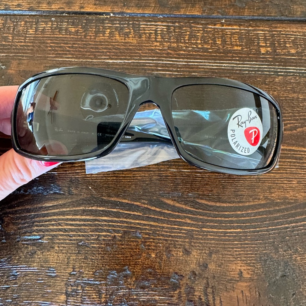 Men’s Ray-Ban Sunglasses BRAND NEW!!!